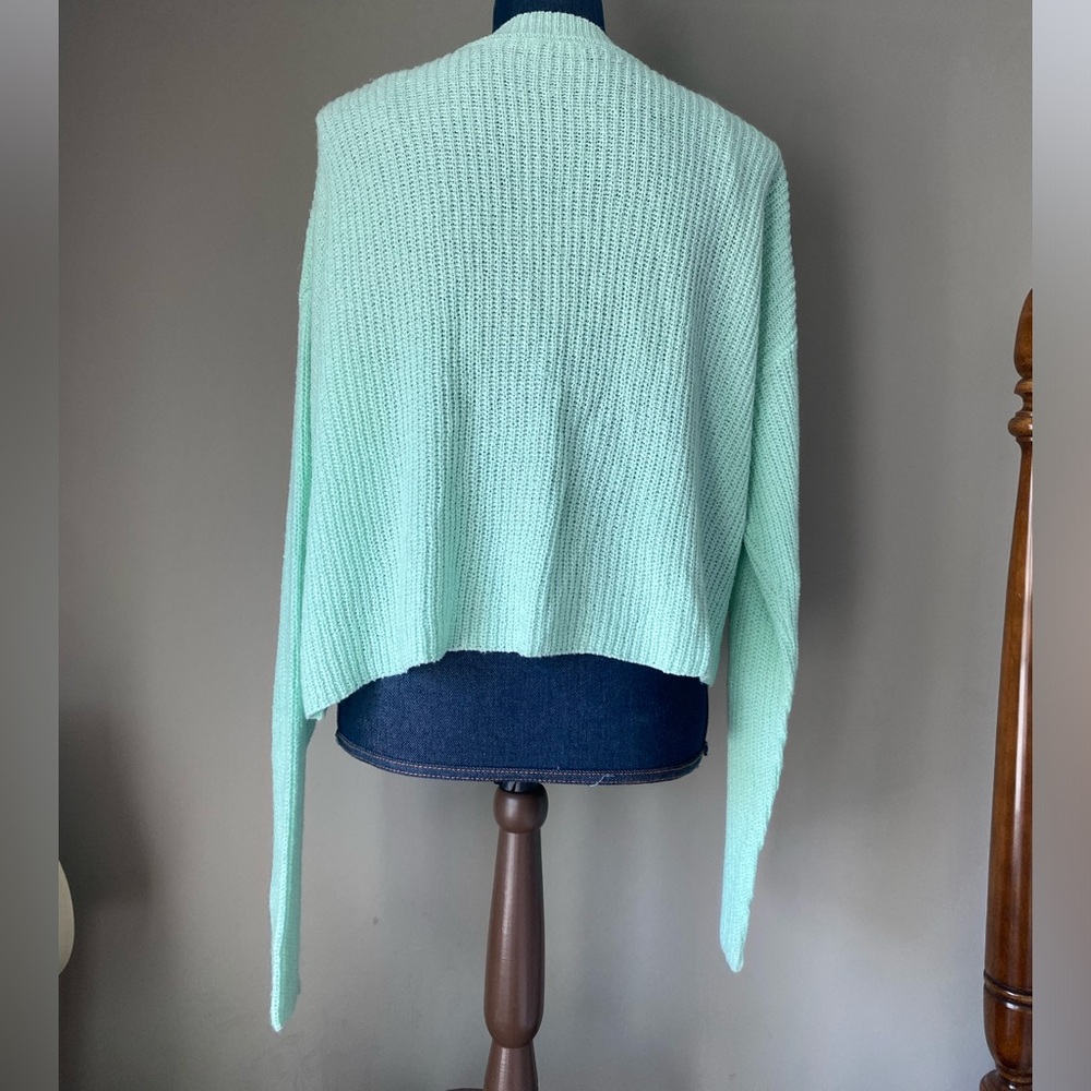 3/$20 Francesca’s Women's Sweater - Picture 3 of 5